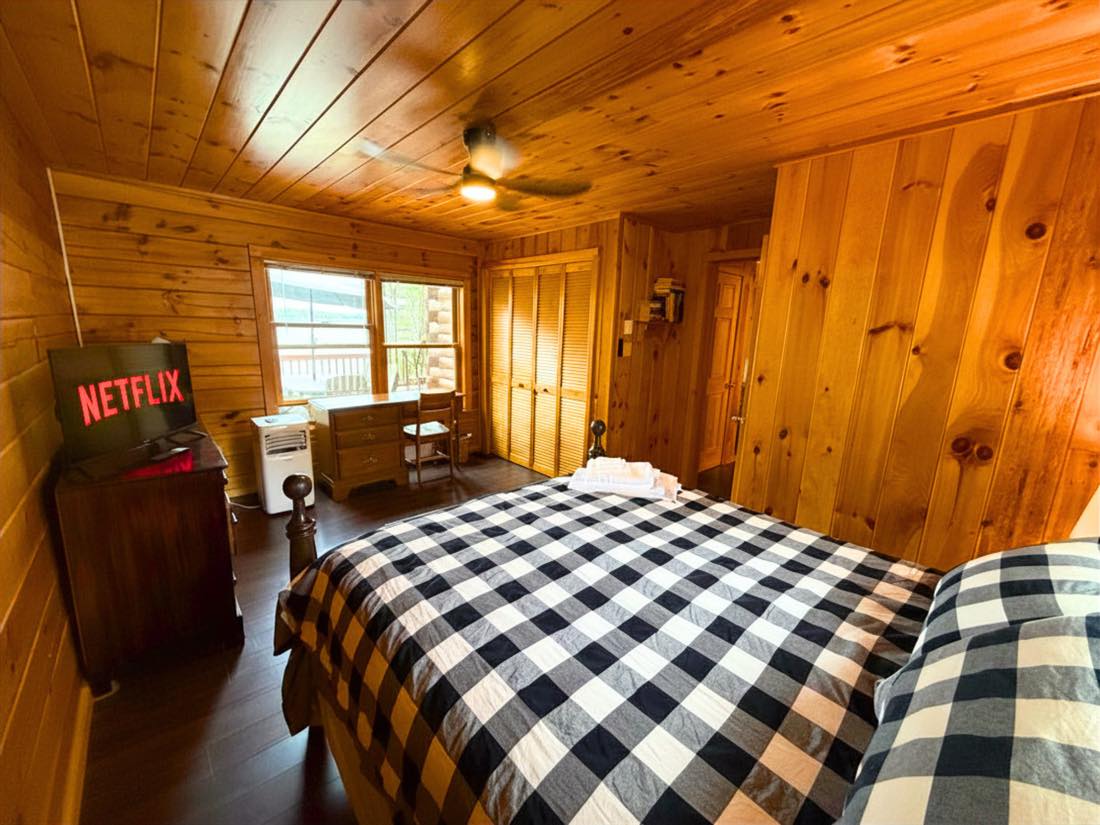 Queen bedroom