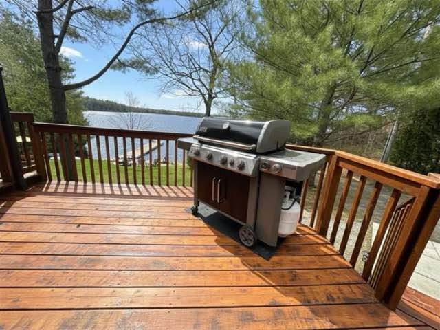 deck dining umbrella
